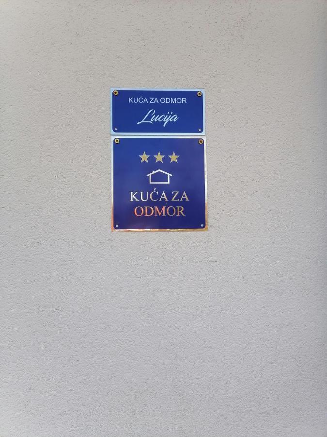 Apartmán Lucija Lovinac  Exteriér fotografie