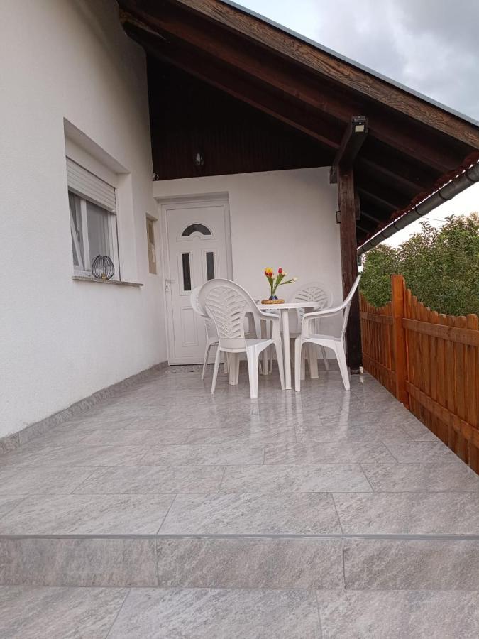 Apartmán Lucija Lovinac  Exteriér fotografie