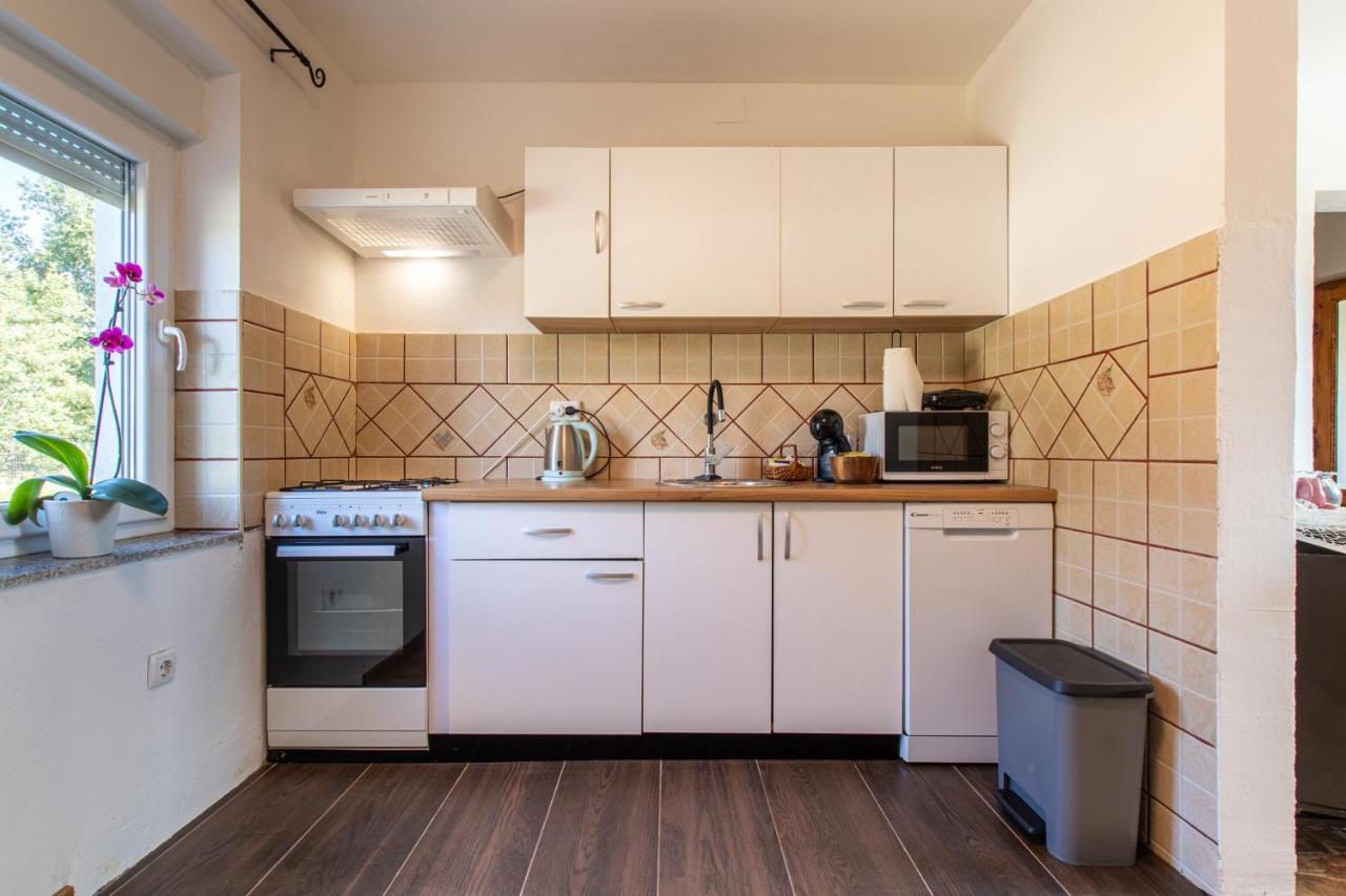 Apartmán Lucija Lovinac  Exteriér fotografie