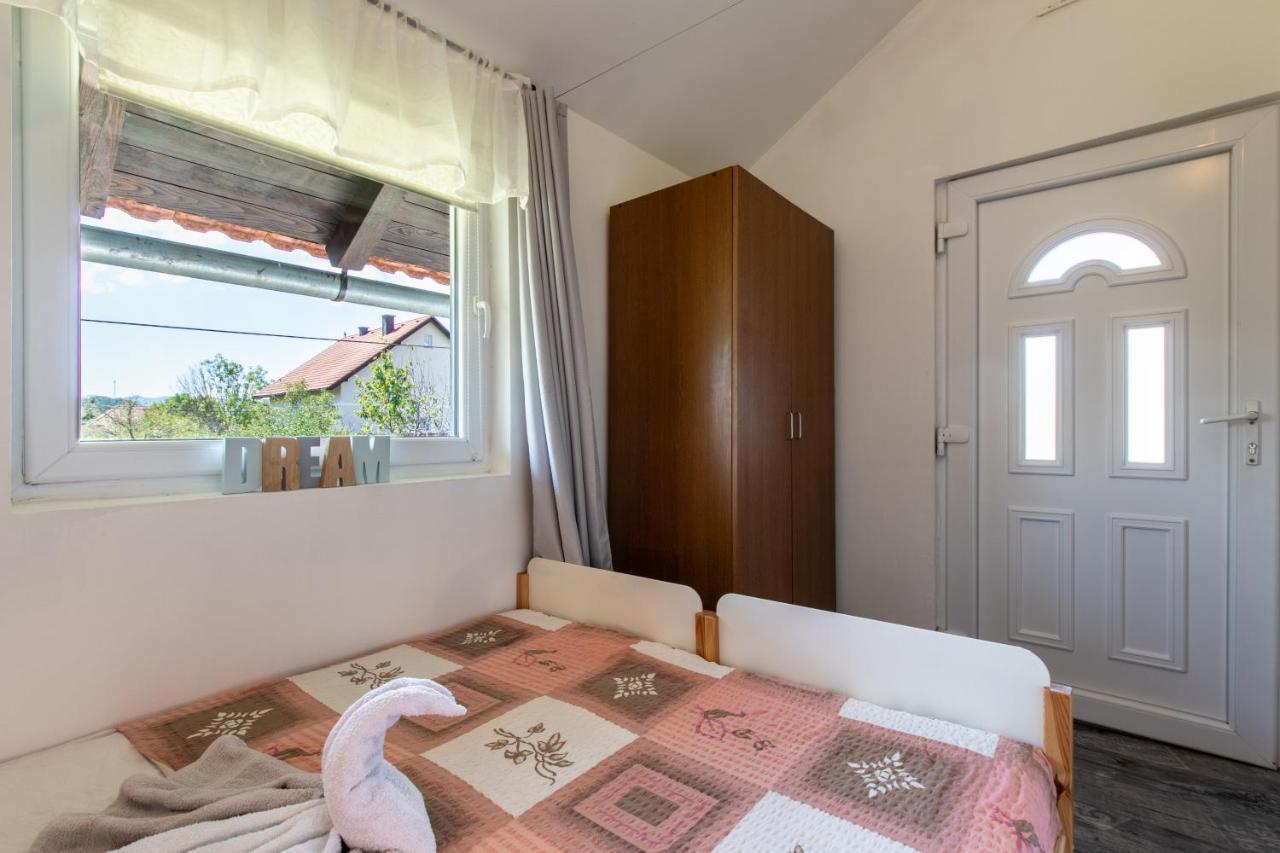 Apartmán Lucija Lovinac  Exteriér fotografie