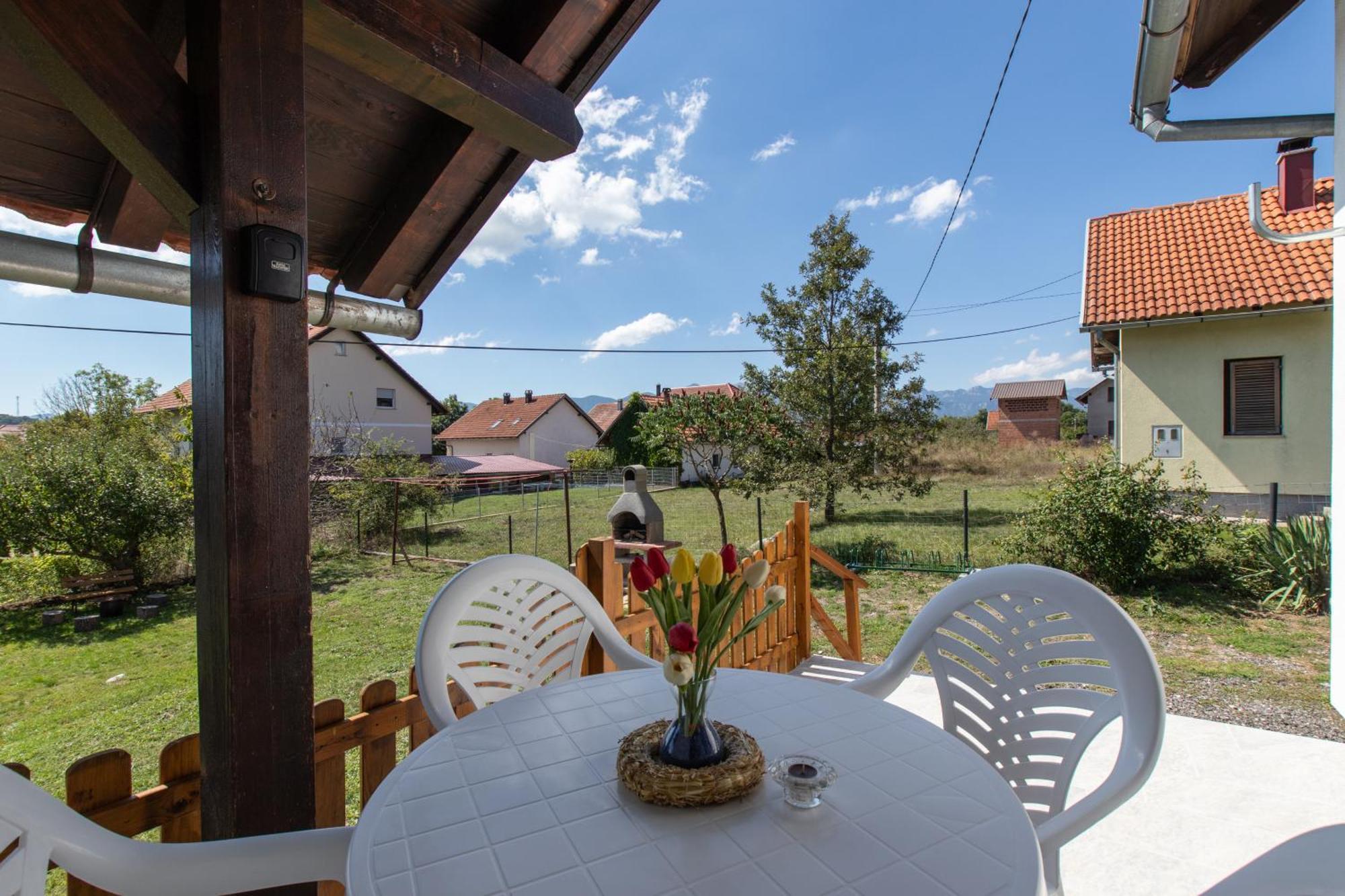 Apartmán Lucija Lovinac  Exteriér fotografie