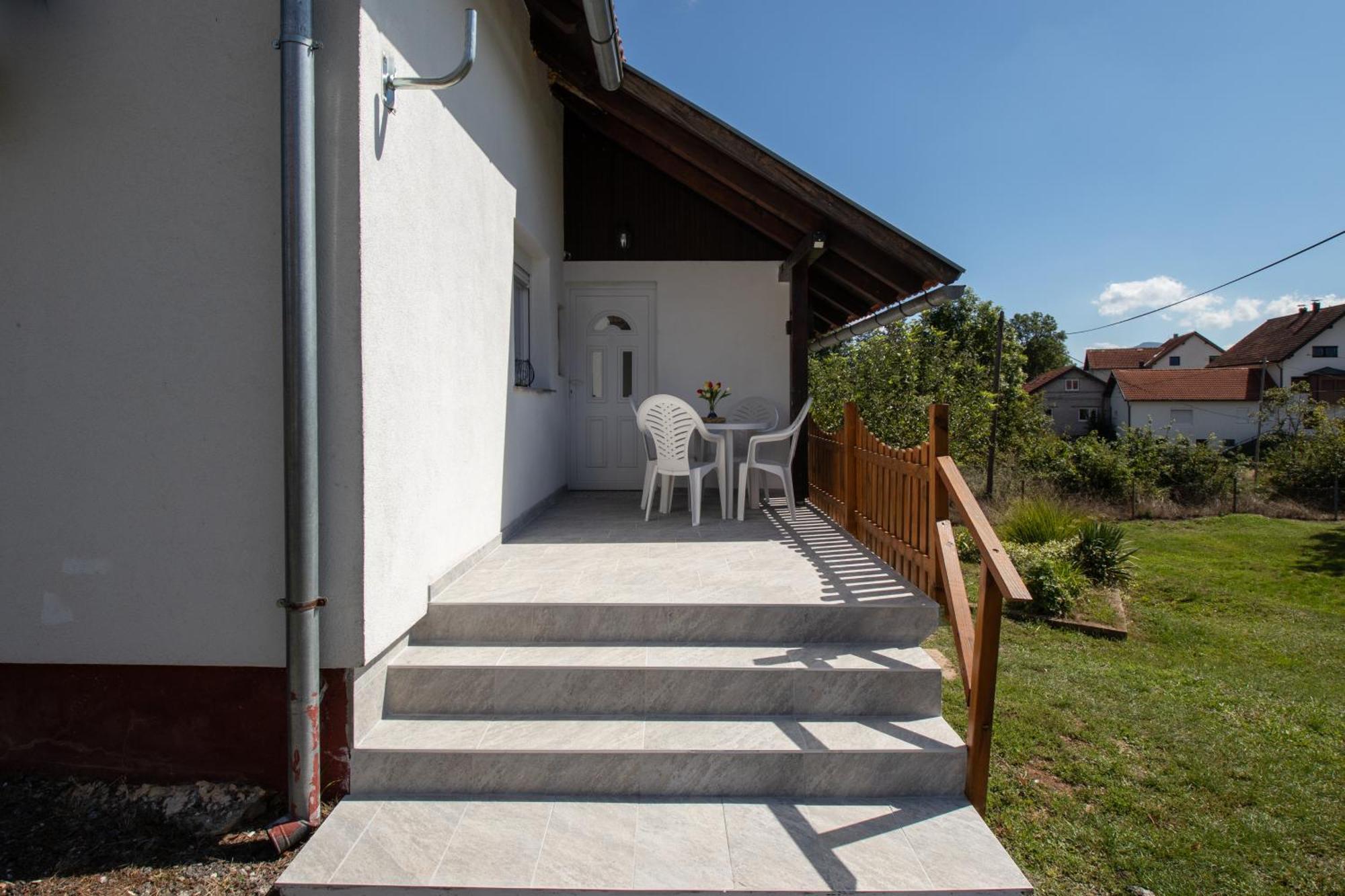 Apartmán Lucija Lovinac  Exteriér fotografie