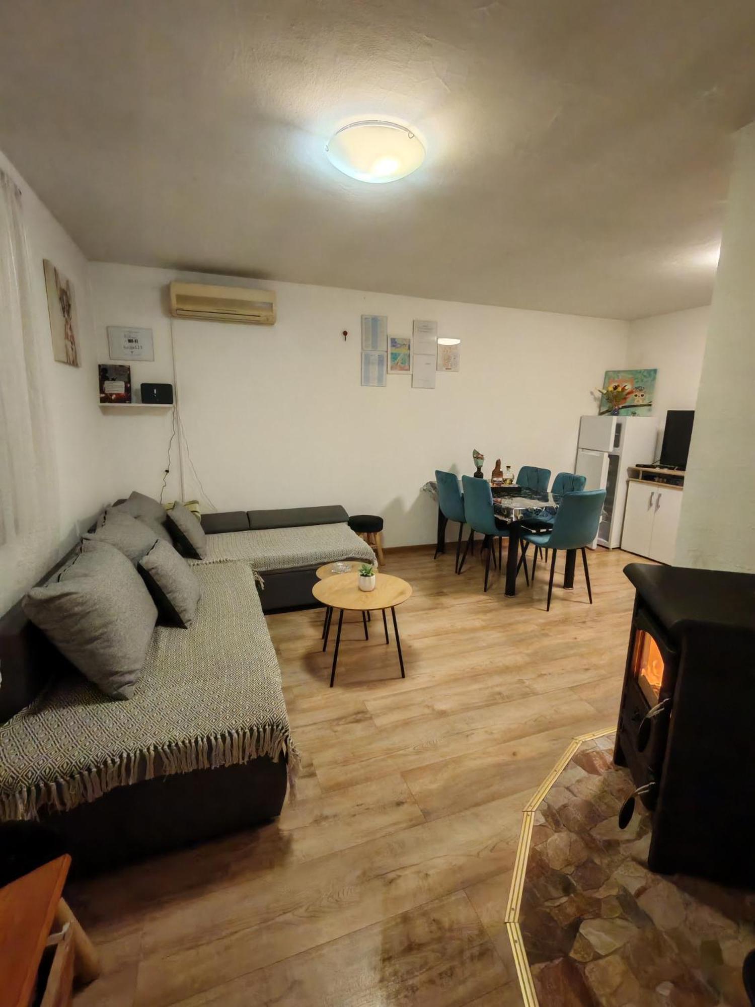 Apartmán Lucija Lovinac  Exteriér fotografie